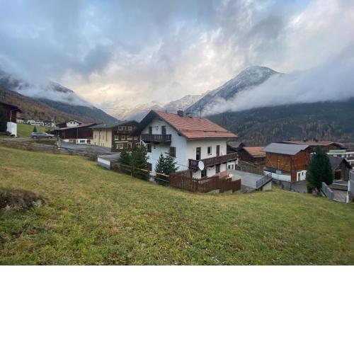 Mountain Lodge Sölden - Ski in Bike out Chalet