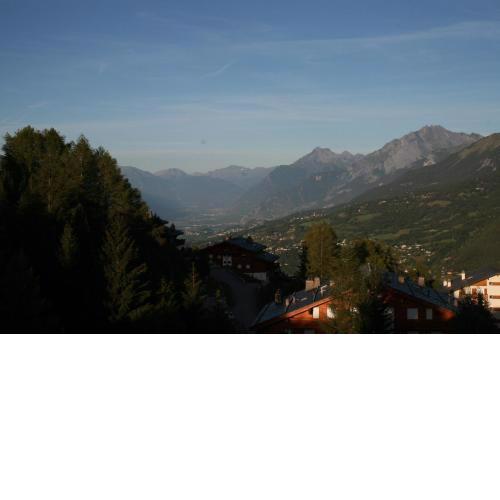 Mountain view cosy, comfortable 1 bed-room Luxury Appartment Crans-Montana