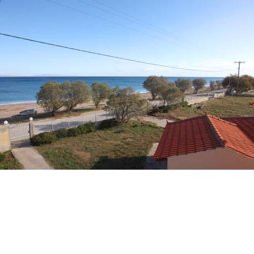 Mourteri house on the beach