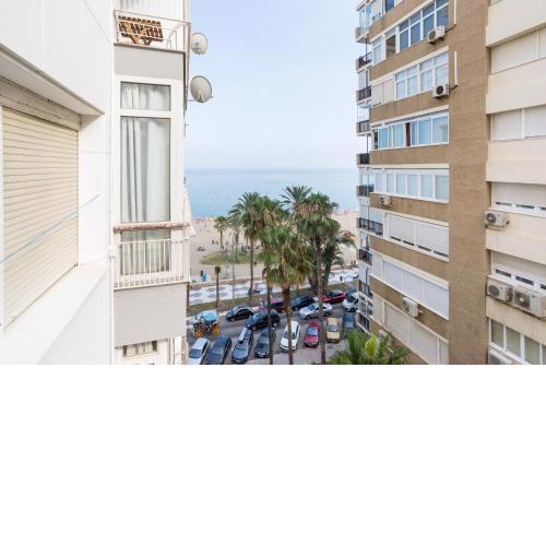 MP2-Bright Beachfront Studio Walk To Old Town