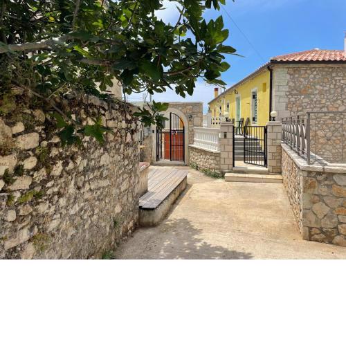 Mpolanos Guesthouse