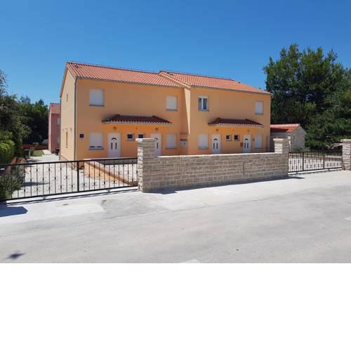 Mulo apartments