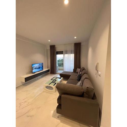 Mumbas Room 1