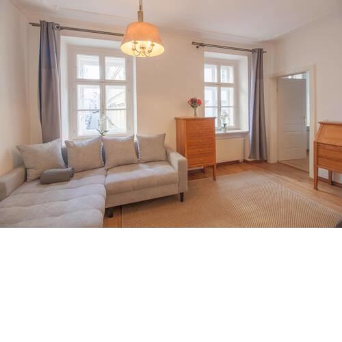 Museumsquarter: 19th Century 2 Bed in City Center