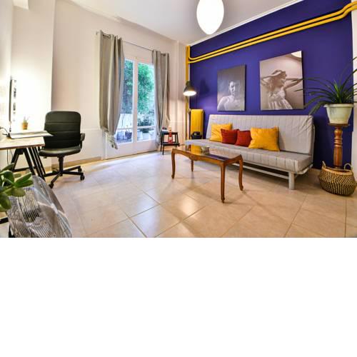 Musician's flat, with garden, Athens