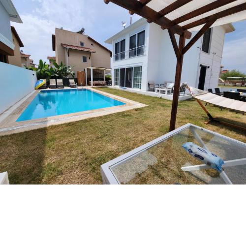 Müstakil havuzlu Özel lüks villa