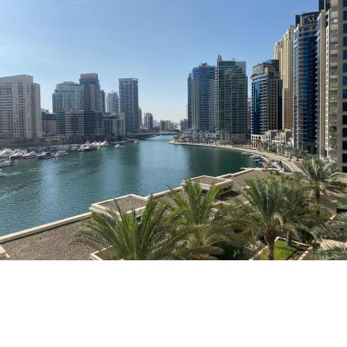 My-Places Dubai Apartment suitable for large groups Al Sahab 1