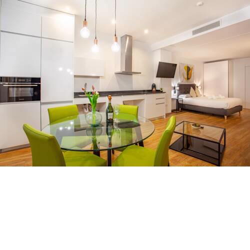 MyFlats Luxury Downtown