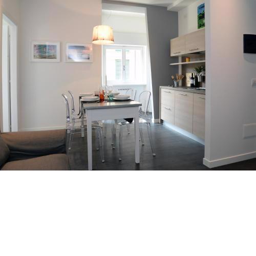 MyHomeInComo - Art Design Suites