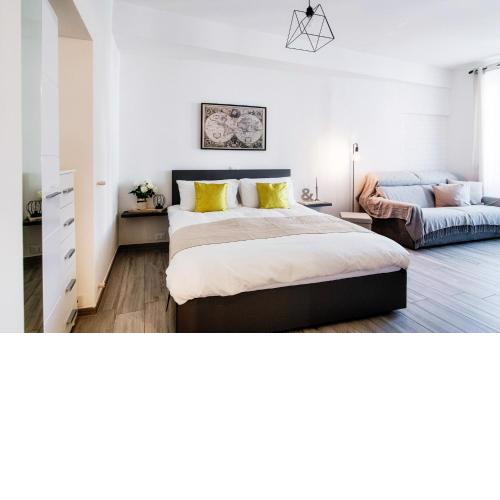 MyHomeInComo - S&O Apartment