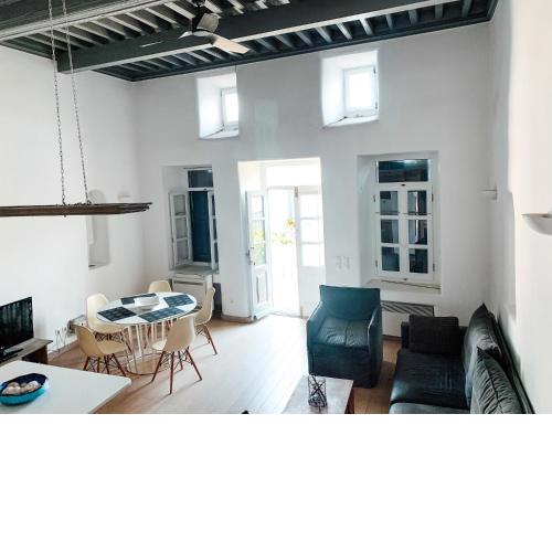 Mykonian Spirit Downtown Townhouse