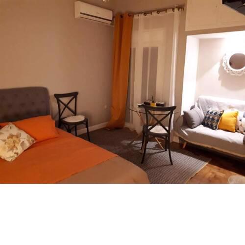 Myron,Athens - COZY & KING-SIZE BED