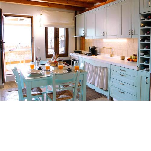 Myrtillo Luxury Traditional House