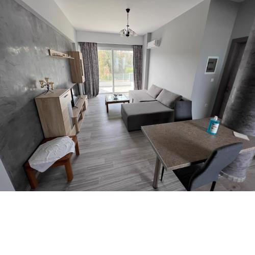 N & A Apartments