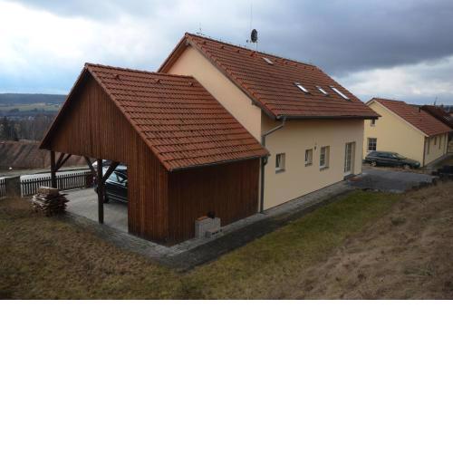 Nad Stodolami, plasy grote huis