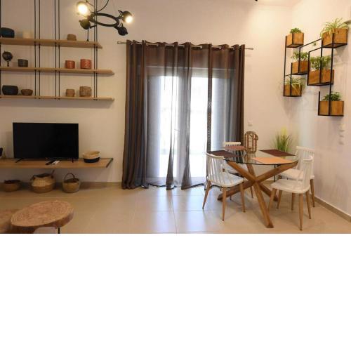 'Nafsika' by Oreon Suites