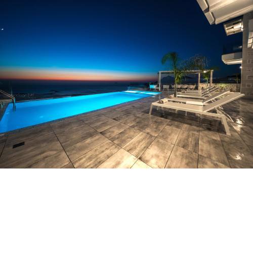 Nafsika Xenia Luxury Villas