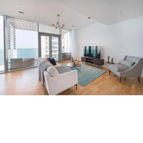 Nasma Luxury Stays - Gorgeous Waterfront Apt With Incredible Sea Views