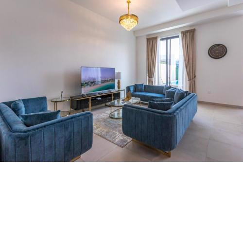 Nasma Luxury Stays - Vacation Villa with Private Pool Steps To The Sea