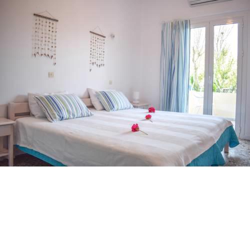 Natasia Studios Eressos