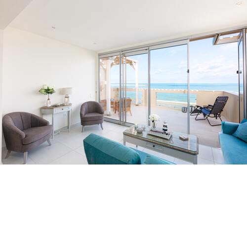 Nathalie's Beachfront House