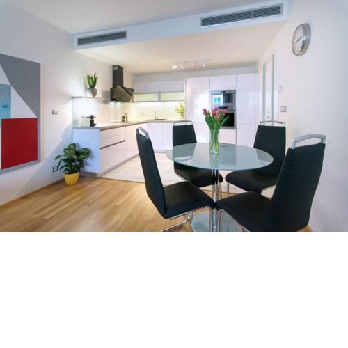National Museum Modern Apt with AC + Free Parking