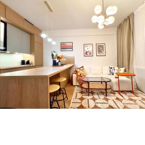 National Theatre Apartment with 2 Bathrooms Prague Center