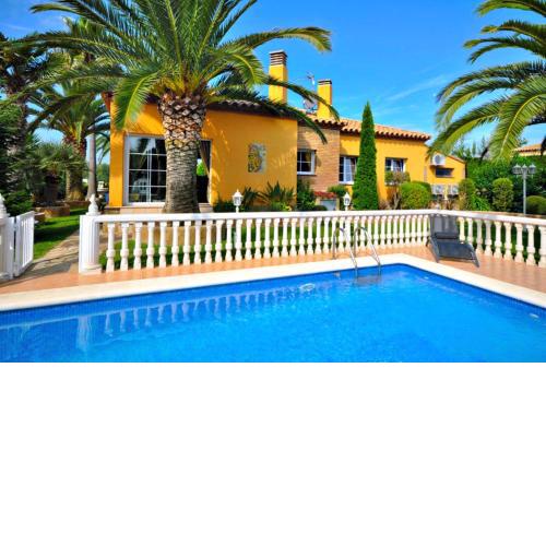 Nautic 13 Casa con jardin y piscina