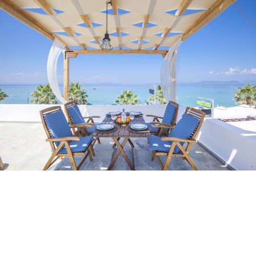 Nautilus Sea view Suite for 4