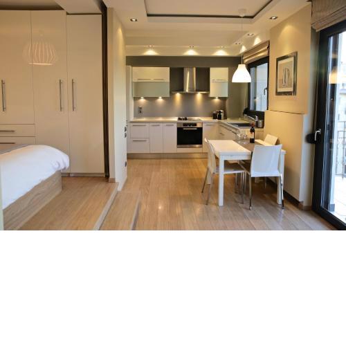 Navarinou Loft Apartment