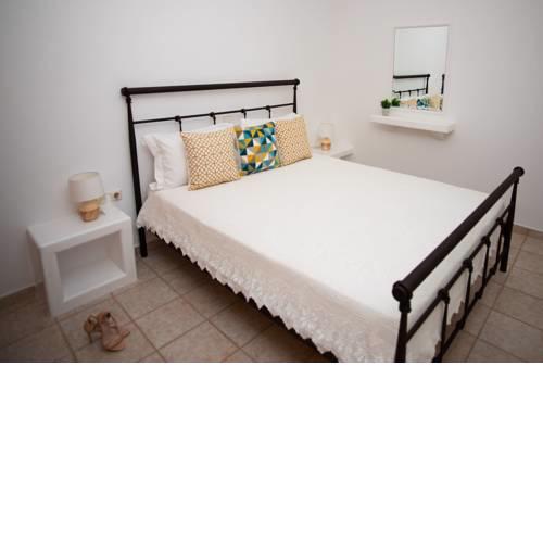 'Naxian family apartment'