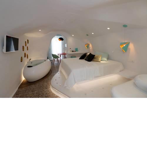 Naxos Cave Suites