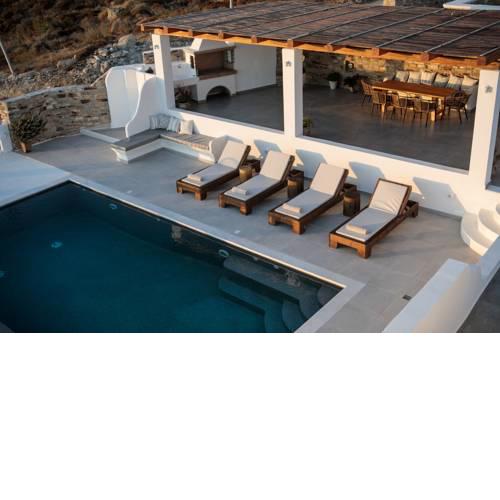 Naxos Skyline Deluxe Villas