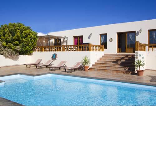 Nazaret Villa Sleeps 10 with Pool