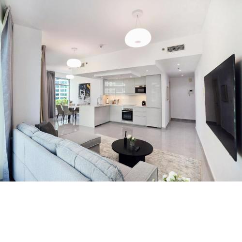 Near JBR Beach, Park Island, Dubai Marina, Fully Upgraded Apartment