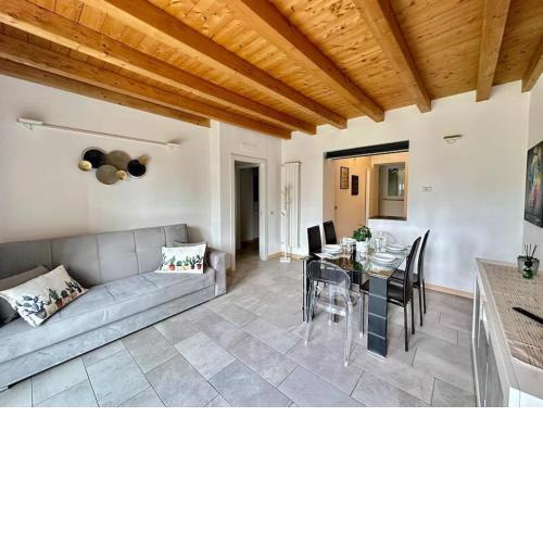 [Near Train Station] Luxury house 5 beds