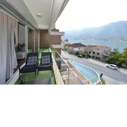 NEDA DELUX APARTMENT