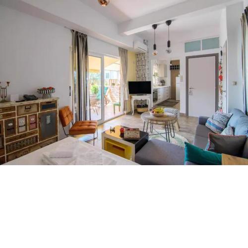 Nefeli city apartment