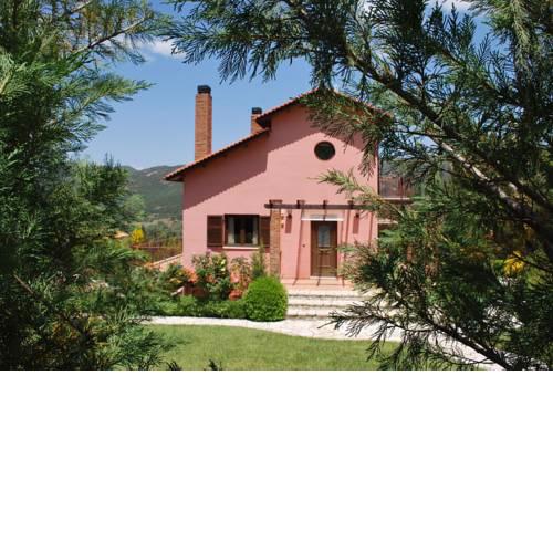 Nefeli Guesthouses