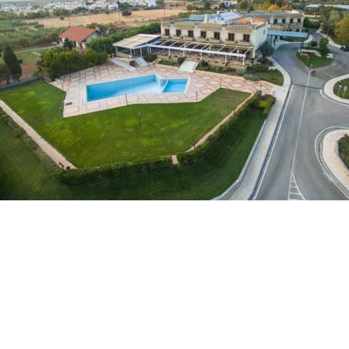 Nefeli Hotel
