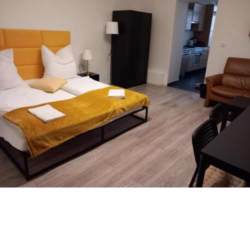 Neighboring 3 Apts.- Ideal for Families & Friends