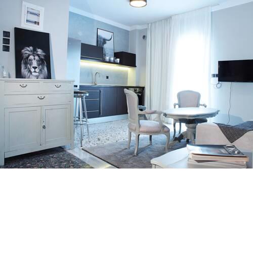 Neos Marmaras Luxury Guest House