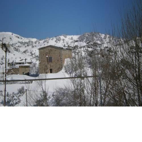 Neos Omalos Hotel