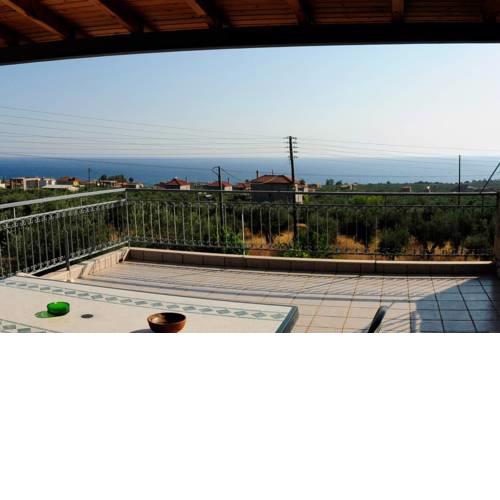 Nest overlooking the sea, 5min from the beach