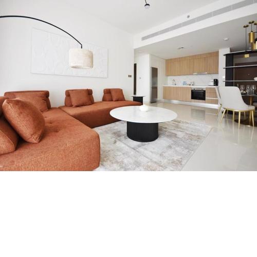 NETIZEN HOMES Beachfront modern and brand new apartment