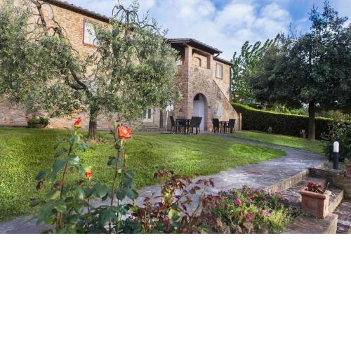 Nette Ferienwohnung in Montaione mit Privater Terrasse