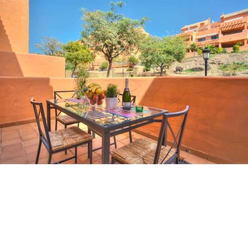 New 2017 Luxury 2 bedroom apartment NP13