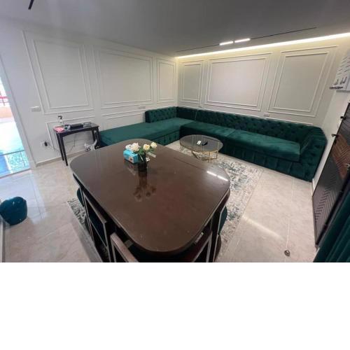 New 2BR Apt with Garden for Rent in Prime Location in Rehab City شقة بحديقة للايجار بالرحاب مجموعة 77
