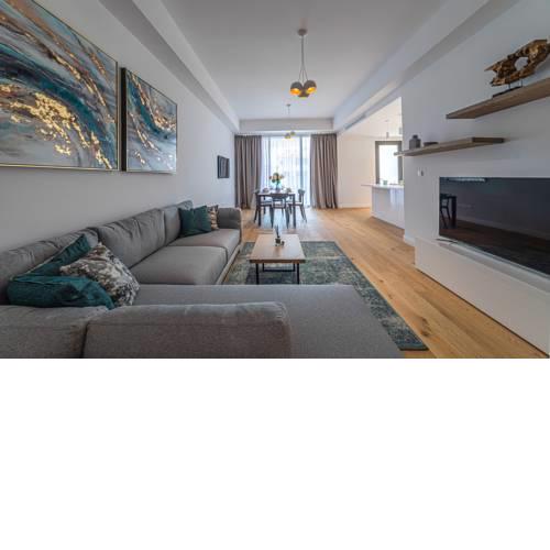 New 3 Bedroom Apartment Mailbu Residence