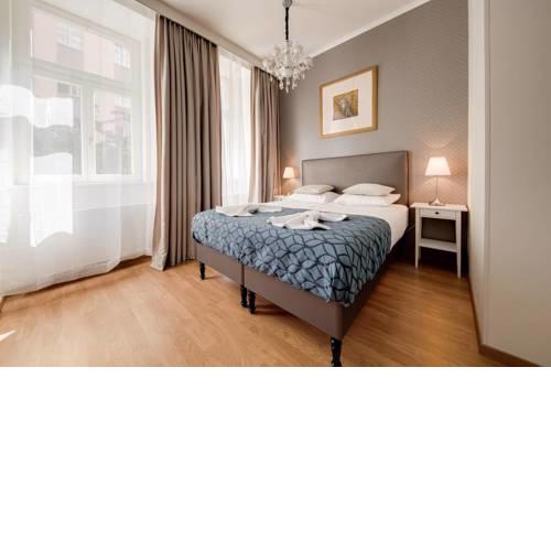 New Apartment by Dancing House in heart of Prague